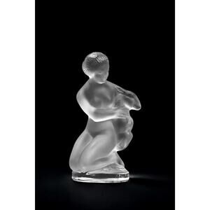 Rare Authentic Signed Lalique Diana the Huntress Crystal Figurine  4" tall 10118